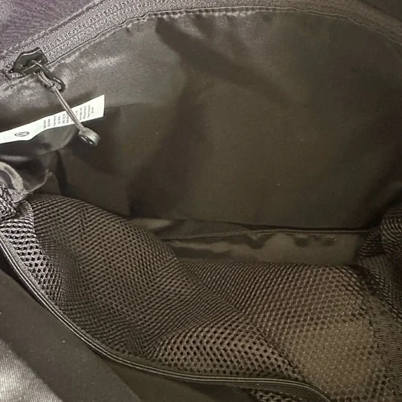 Lululemon Quilted Tote Bag - Picture 10 of 11